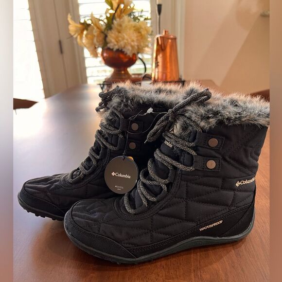 Columbia Women's Minx Shorty Iii Snow Boot size 6.5 - Picture 1 of 8